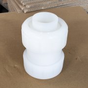 江苏润和pvdf管依据模具框架进行注塑成型